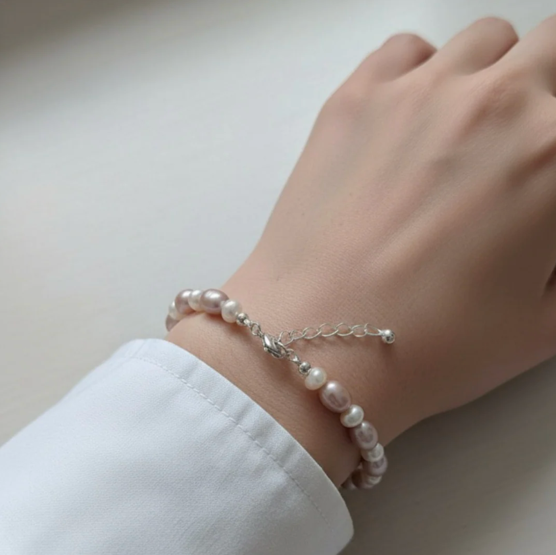 Pink and White Freshwater Pearl Bracelet in 925 Sterling Silver