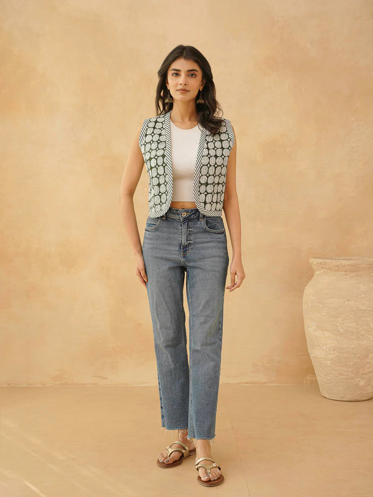 Cotton Printed Crop Sleeveless Quilted Jacket
